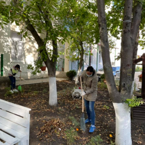 Suntem activi în cadrul campaniei de Solubrizare a teritoriului aferent și adiacent instituției…Arătă că îți pasă!!