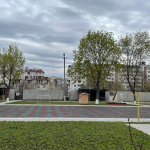 Acțiuni de amenajare a terenului sportiv conform Foii de titlu pentru anul 2022