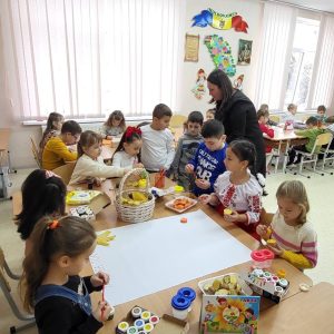 Activitate publică către comisia de atestare în grupa nr.11, tema activității: „Toamna în pădure”