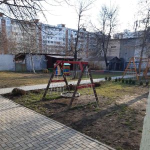 Terenul IET nr.155 este sistematic salubrizat
